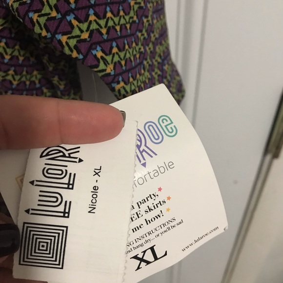 NWT! LuLaRoe Nicole dress, XL. MAKE AN OFFER! - Picture 3 of 3